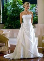 Never worn Stunning strapless Wedding dress by Bella Donna