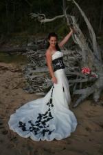 Beautiful Maggie Sottero Wedding Gown